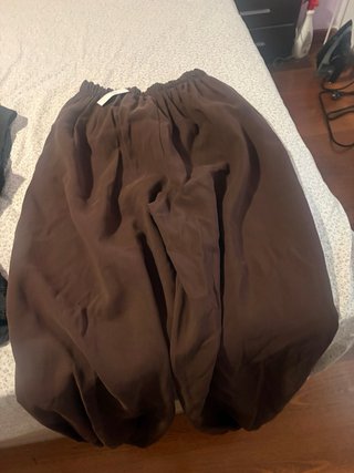 Pantalón bombacho marrón talla única sin usar
