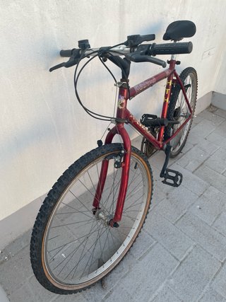 Bicicleta MTB Antigua Roja
