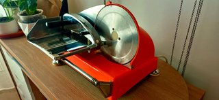 Affettatrice vintage OMRE Quick Mill arancione