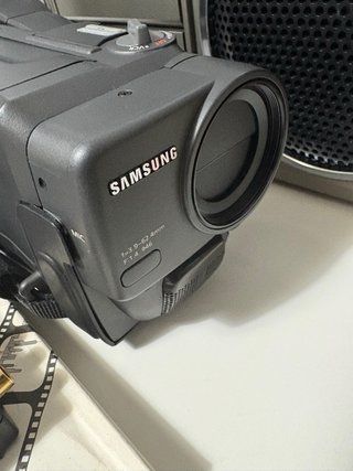 Videocámara Samsung 32x Zoom