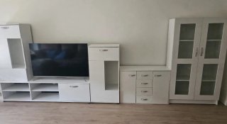 Módulos de salón blancos y cristal