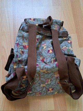 Mochila de tela con estampado de búhos