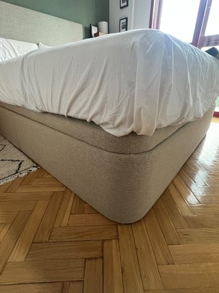 Canape tapizado beige antimanchas