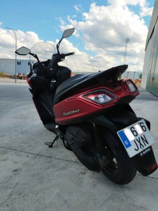 Kymco Super Dink 125cc Roja