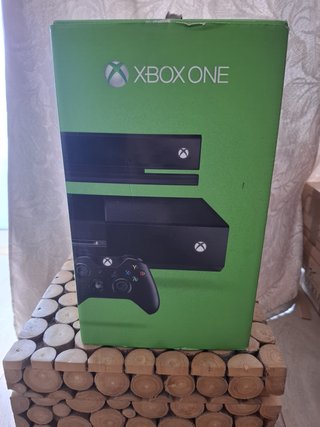 Xbox One 500Go + Kinect + 2 mandos