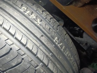 Llanta Kia con neumático Hankook