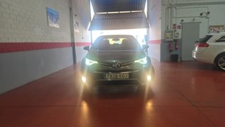 Toyota Avensis 2015