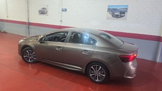 Toyota Avensis 2015