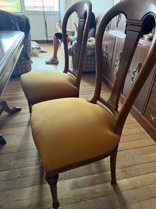 Mesa comedor madera y 6 sillas tapizadas