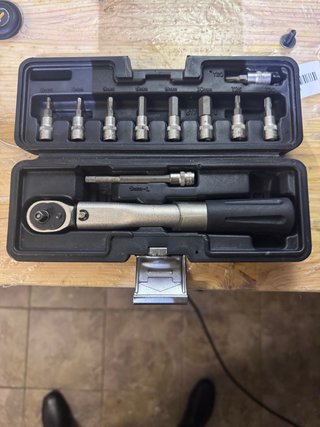 Llave dinamométrica X-tools con juego de puntas