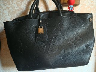 Borsa Louis Vuitton Nera