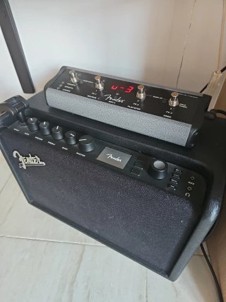 Amplificador Fender GT 40 WiFi Bluetooth