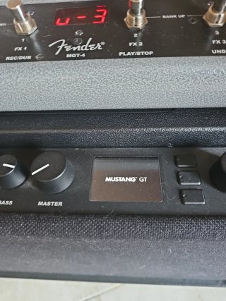 Amplificador Fender GT 40 WiFi Bluetooth