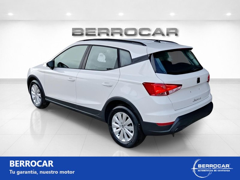 SEAT Arona 2016, foto 4