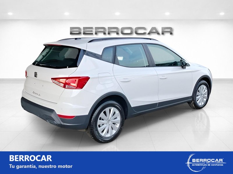 SEAT Arona 2016, foto 6