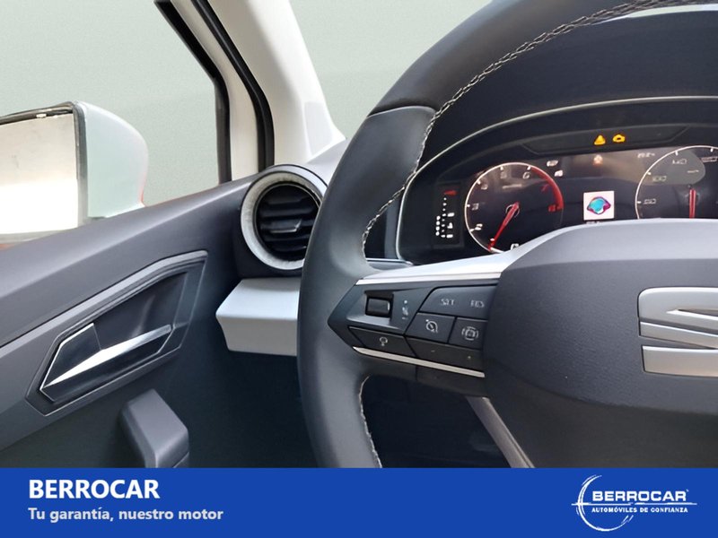 SEAT Arona 2016, foto 16