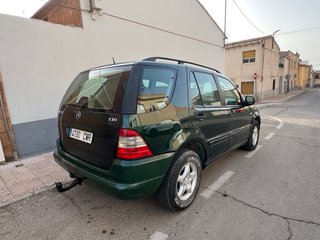 Mercedes-Benz Clase M 2003