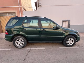 Mercedes-Benz Clase M 2003