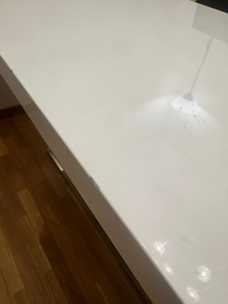 Mesa de comedor moderna