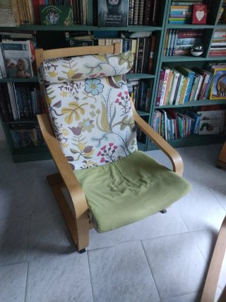 Hamaca Ikea madera y tela