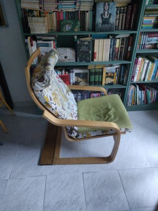 Hamaca Ikea madera y tela