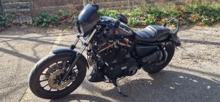 Harley-Davidson Negra