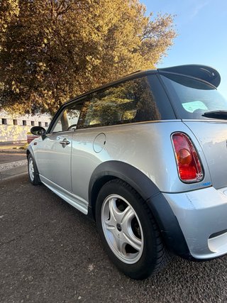 MINI Cooper 2004