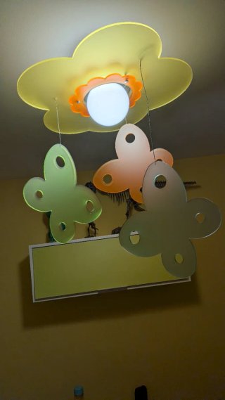 Lámpara infantil techo mariposas