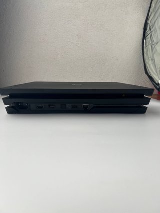 Console Sony Playstation 4 Pro 1 TB - Nera