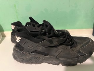 Zapatillas Nike Huarache Negras