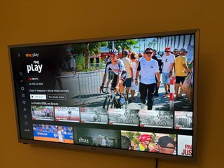 TV LG 32' LED Full HD SmartTV como nueva