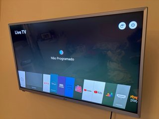 TV LG 32' LED Full HD SmartTV como nueva