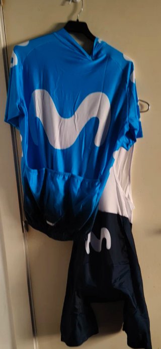 Conjunto Ciclismo Maillot y Culotte Movistar