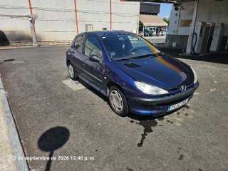 Peugeot 206, 1.4 gasolina, azul marino