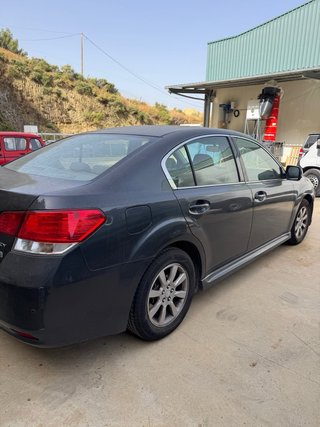 Subaru Legacy 2010