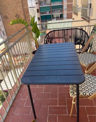 Mesa de jardín negra