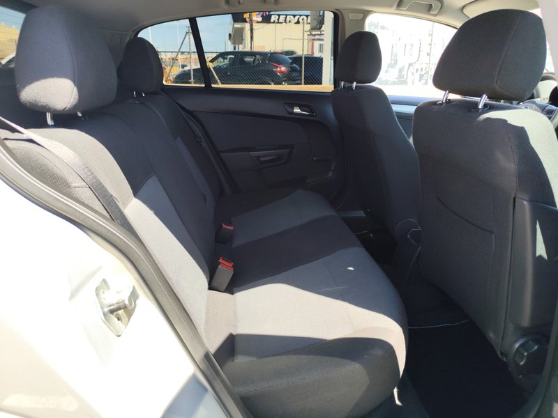 Opel Astra 2005, foto 15
