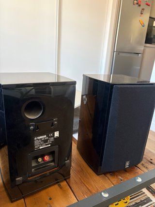 Yamaha NS-333 - Pareja Altavoces Hi-Fi Negros