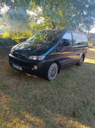 Hyundai H-1 1998