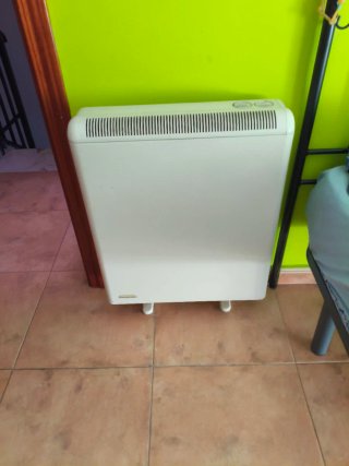 Cuatro Radiadores Acumuladores Blancos