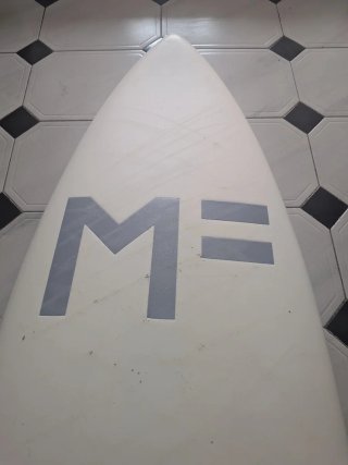 Tabla de surf Mick Fanning 5'10 33L