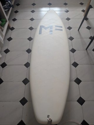 Tabla de surf Mick Fanning 5'10 33L