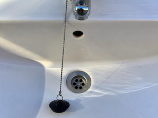 LAVABO DE PARED GRANDE