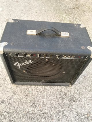 Amplificador Fender Frontman 25R