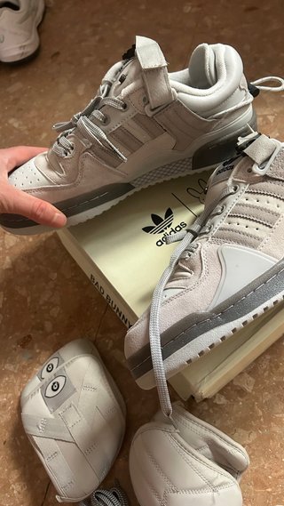 Adidas Bad Bunny Gris/Blanco Talla X