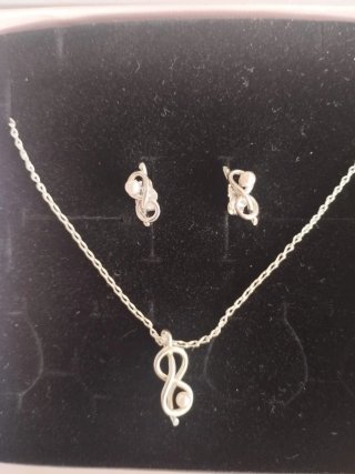 Conjunto Pandora Collar y Pendientes Plata