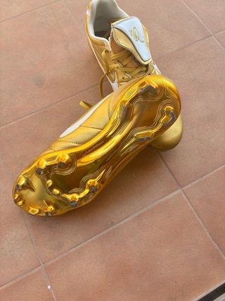 Nike Tiempo Legend R10 Oro Usados una vez