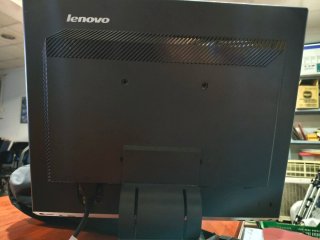 Monitor Lenovo Negro