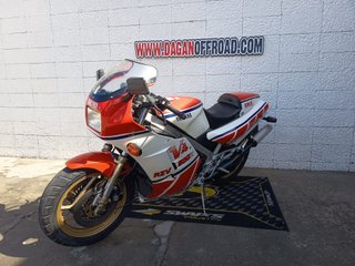 Yamaha RZV 500cc R V4 1984