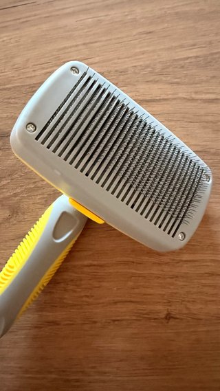 Cepillo Pecute para Perros y Gatos autolimpieza